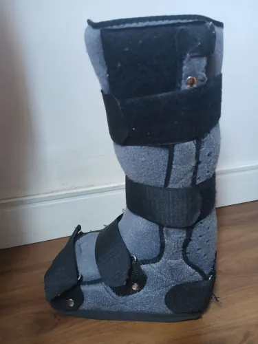 Bota ortopédica tamanho P