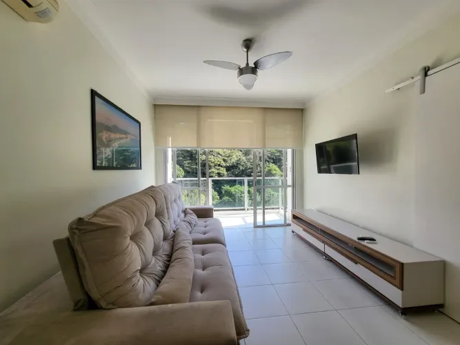 Aluga-se apartamento 3 quartos, 2 vagas, Praia Pitangueiras
