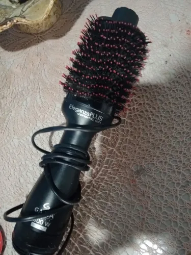 Escova nova de cabelo 