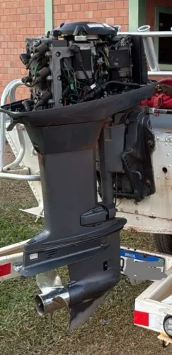 motor Yamaha 50 hp c/comando e trim