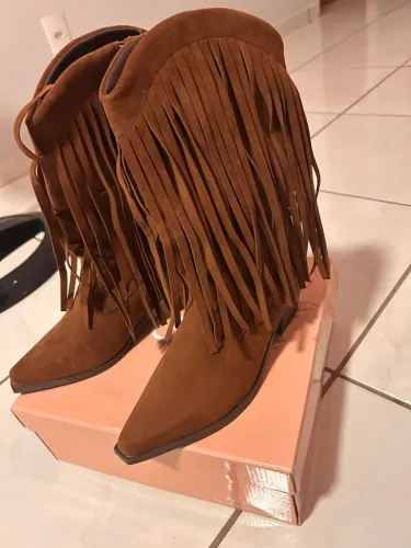 Bota com Franjas
