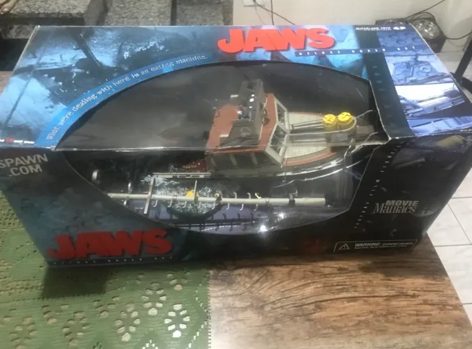 McFarlane Movie Maniacs Series 4: Jaws (Tubarão)