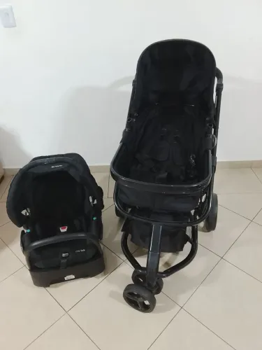 Carrinho e Bebê Conforto