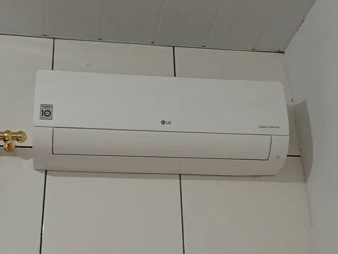 VENDO AR CONDICIONADO USADO LG 12.000 BTUS DUAL INVERTER