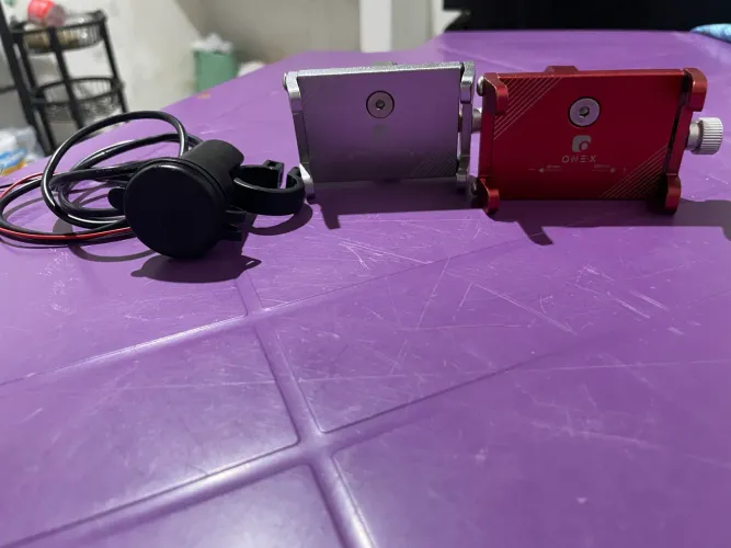 Suporte de celular para moto.