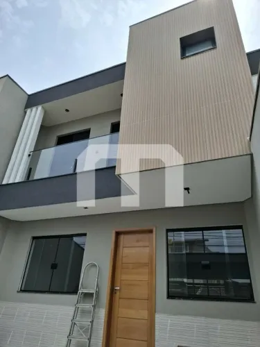 Sobrado a venda na Vila Re