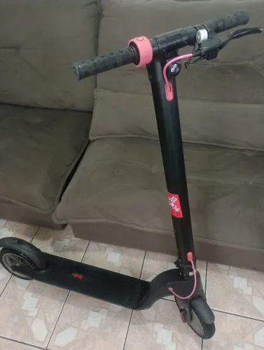 Patinete elétrico Renault