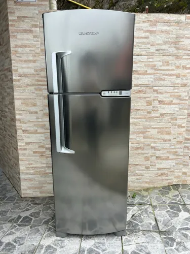 Geladeira Brastemp Inox Frost Free