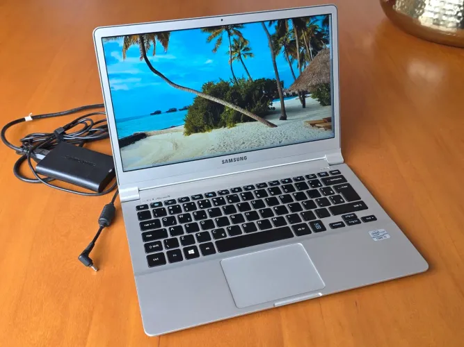 Notebook Samsung Série 9 - 900X3D-AD1BR