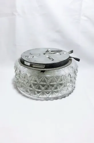 Antiga luminária/plafon de vidro