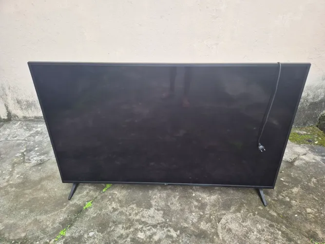 Vendo TV 65"