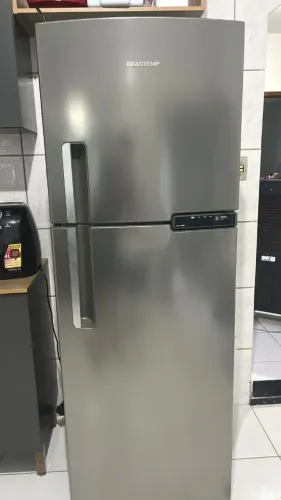 Geladeira Inox 375 Litros Conservada Dupla porta Gelando