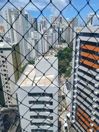 Excel apto andar alto em local Px de tudo de Setúbal