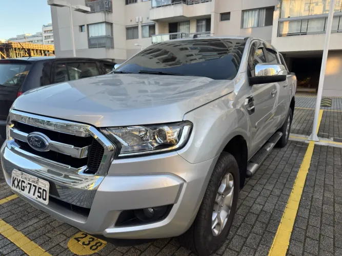 Ford Ranger XLT 2.5 16V 4X2 CD Flex 2017