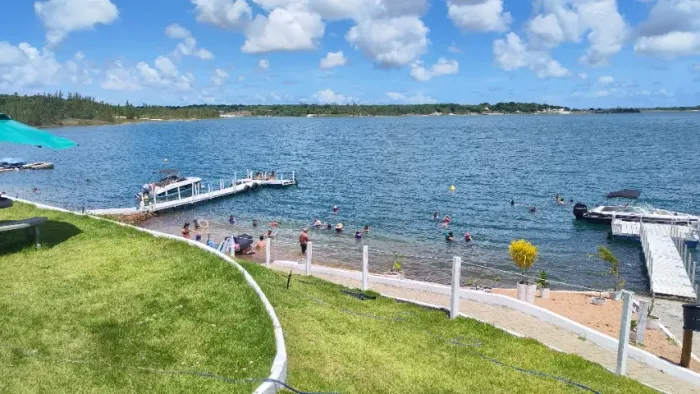 CARNAVAL - casa em condomínio na Lagoa do Bonfim