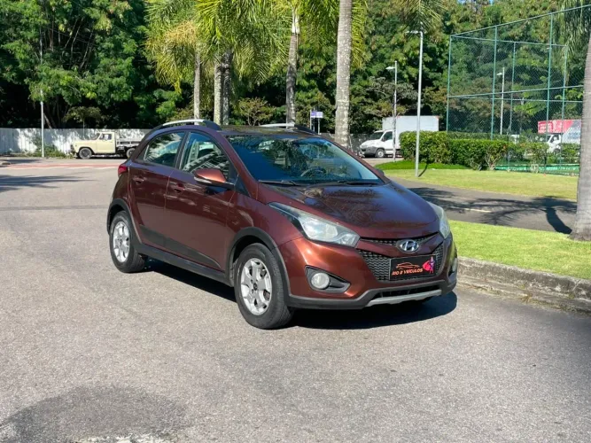Hyundai HB20X Premium 1.6 Flex 16V Aut. 2014
