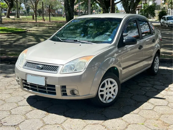 Ford Fiesta Sedan 1.0 8V Flex 4P 2008
