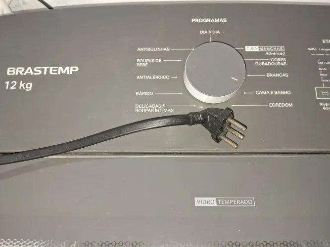 Máquina de lavar 12 kg.