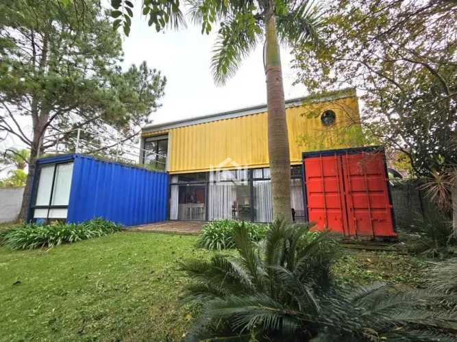 Casa container à venda no condomínio Chácaras Vale do Rio Cotia
