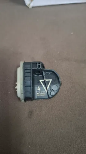 Sensor de pressão dos pneus Onix