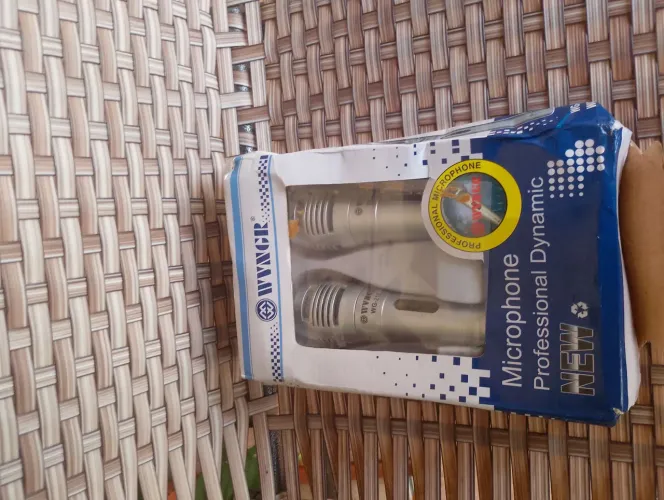 Microfone com fio