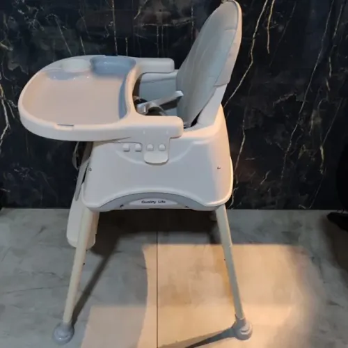 Cadeira de Alimentação Portátil Bebê Multifuncional 4 em 1 Gourmet da KaBaby na cor cinza