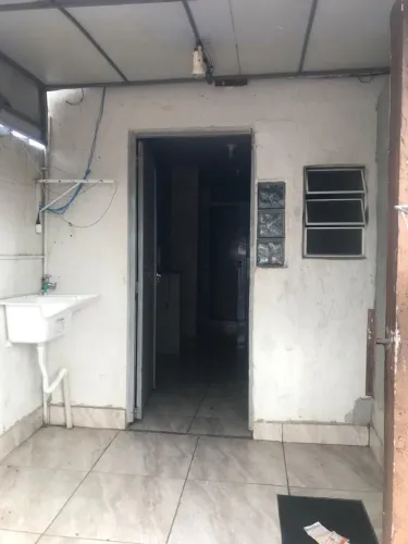 Aluga-se Kitnet mobiliada