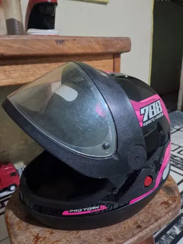 Capacete