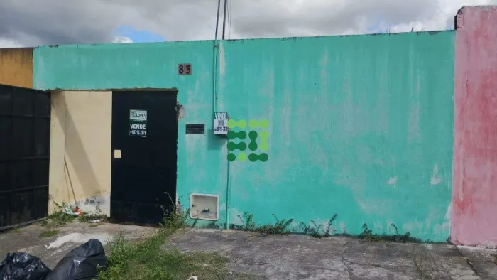 Casa Residencial à Venda em Pacatuba/CE (Fundo) | 2 Quartos, 1 Suíte, Varanda Gourmet