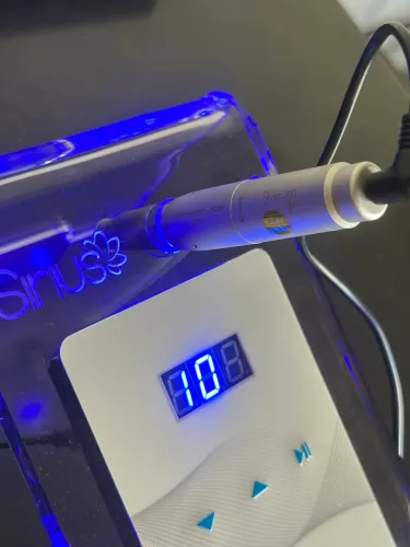 Dermógrafo Sharp 300 Pro BRANCO