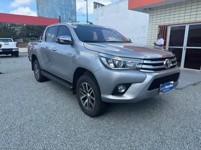Toyota Hilux CD SRX 4X4 2.8 TDI 16V Diesel Aut. 2017