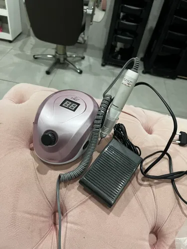 Motor porquinho de unha profissional 35,000 Rpm 220V com Kit de polidor de unha