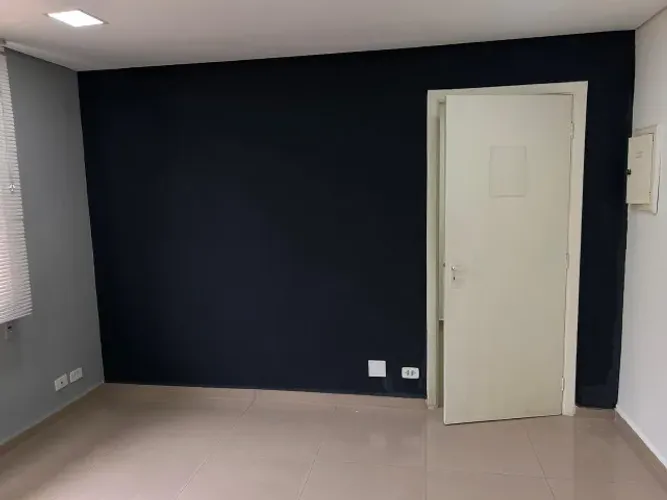 Excelente localização Bairro da Bela Vista, na porta do metrô Anhangabaú!!!!!