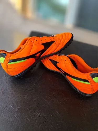 Chuteira mizuno