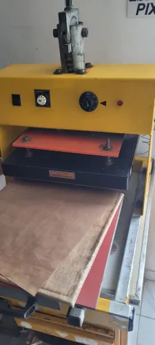 prensa pra camisas e azulejo entre outros pra vende logo