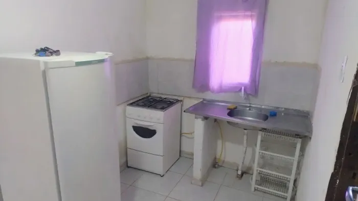 Alugo kitnet mobiliada