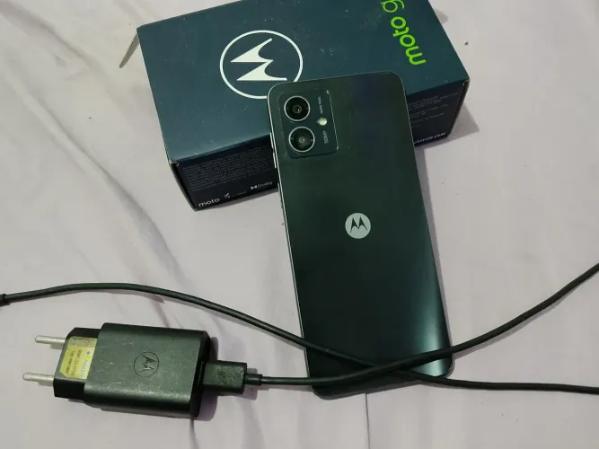 Celular motoG 14 semi novo tudo ok