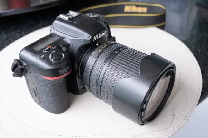 Máquina fotográfica Nikon D7500