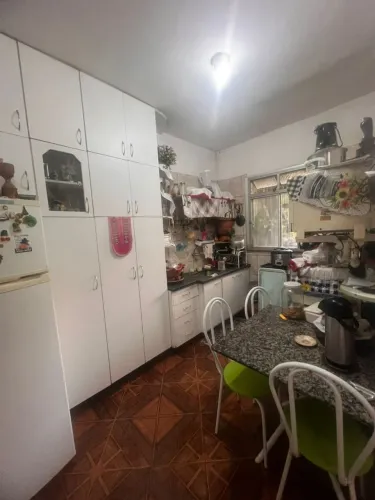 Vende se duas casas