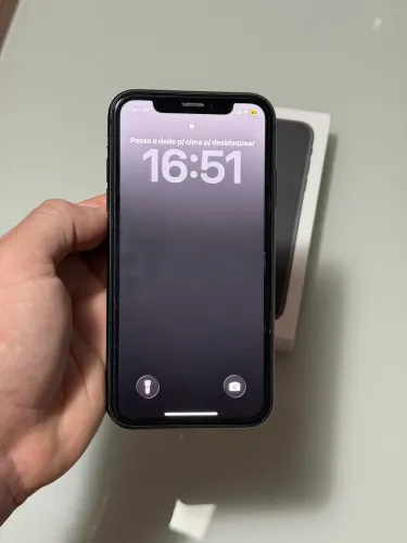 iPhone 11 64GB