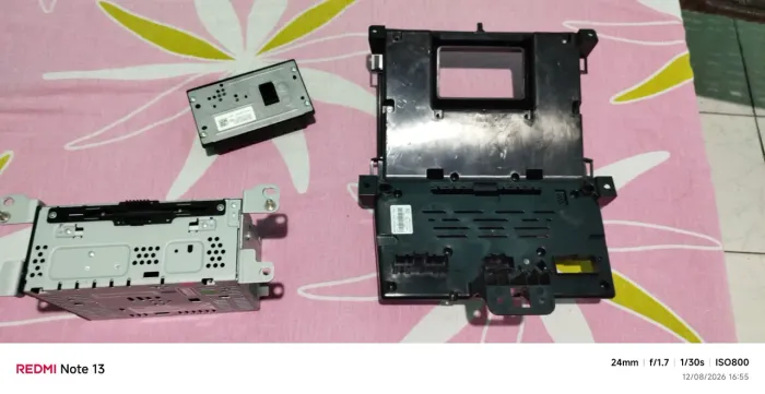 Vendo uma multimídia Panasonic/ para carro Ford