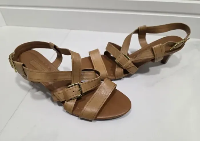Sandália Feminina Arezzo Marrom 38 BR
