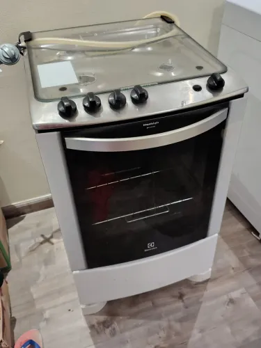 Fogão Electrolux 4 Bocas Branco Com Forno Grande e Tampa de Vidro Conservado Seminovo Top