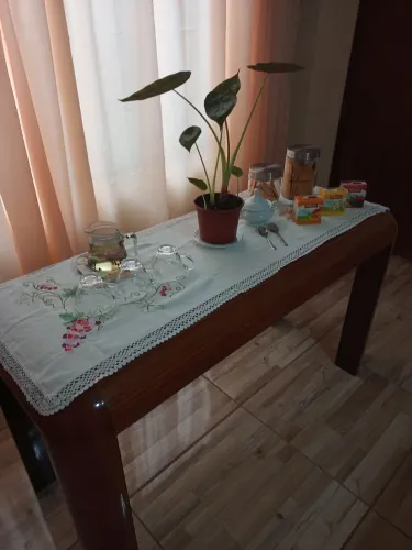Mesa Aparador Reforçado Com Vidro Grosso...