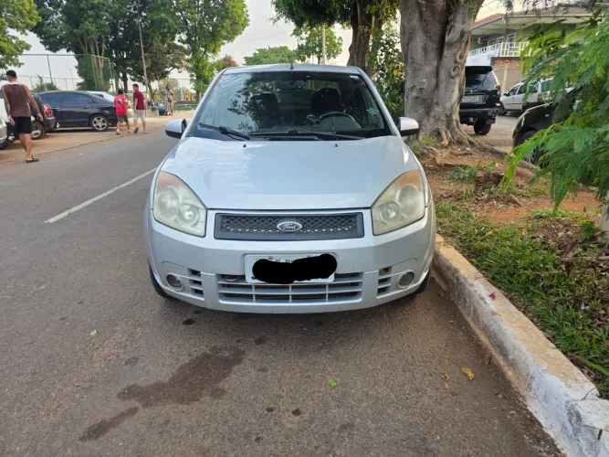 Ford Fiesta Sed. 1.6 8V Flex 4P 2009