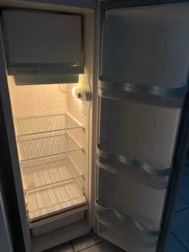 Geladeira palito cônsul