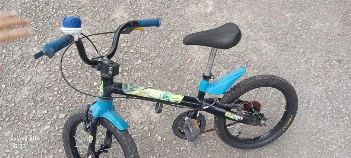 Vendo bicicleta aro16.