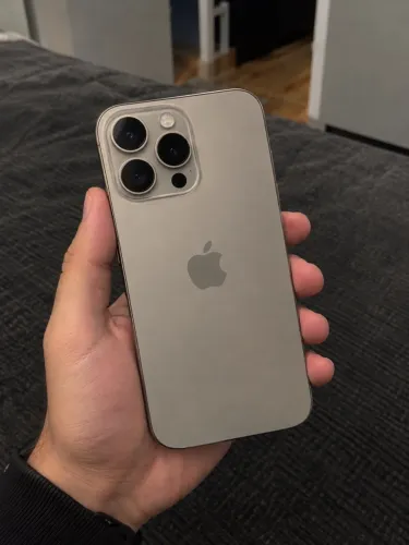 Iphone 16 prox max 256gb bateria 93%