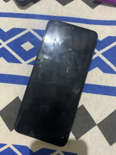 Vendo celular POCO C7, 1 mês de uso 64gb,incluso duas capinhas mais o carregador.