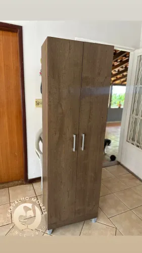 Armário multiuso - Carvalho Móveis 